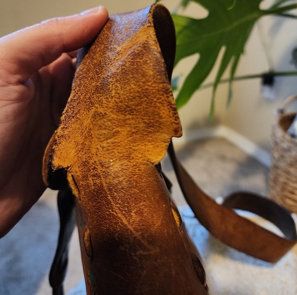 TRUE VINTAGE BROWN LEATHER, TOOLED AND HAND PAINTER PURSE - Picture 7 of 12